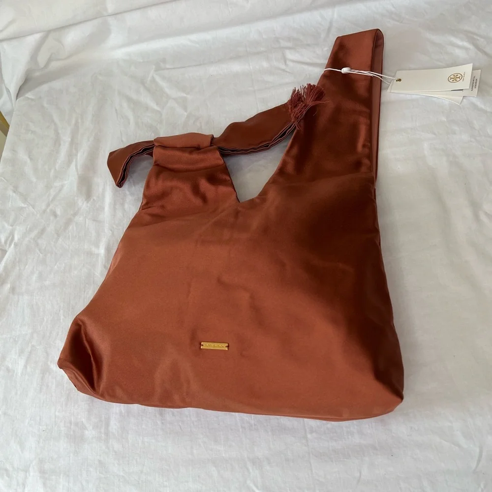Tory Burch tory burch